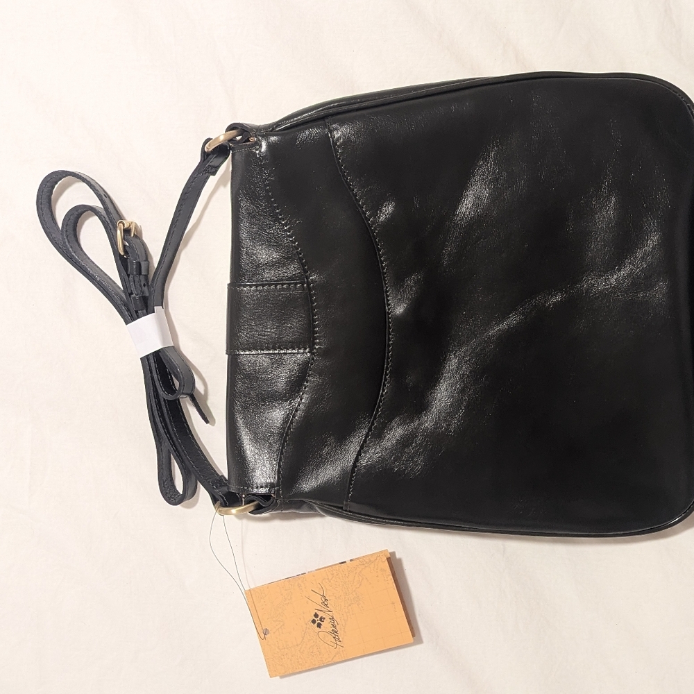 Roana N/S Belted Leather Crossbody | Olive Green - Picture 10 of 12